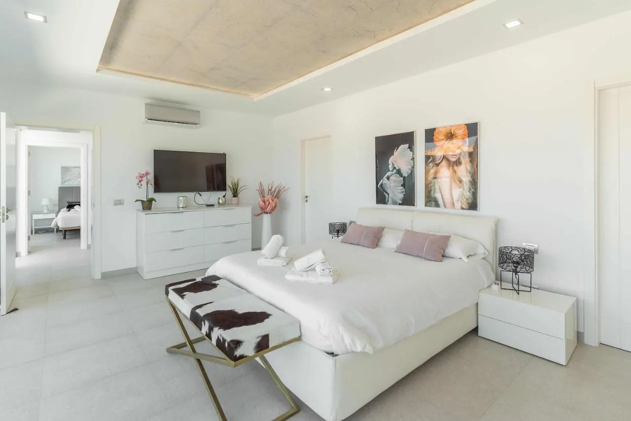 Elegante Y Moderna Villa Miami Costa Adeje  Costa Adeje (Tenerife)